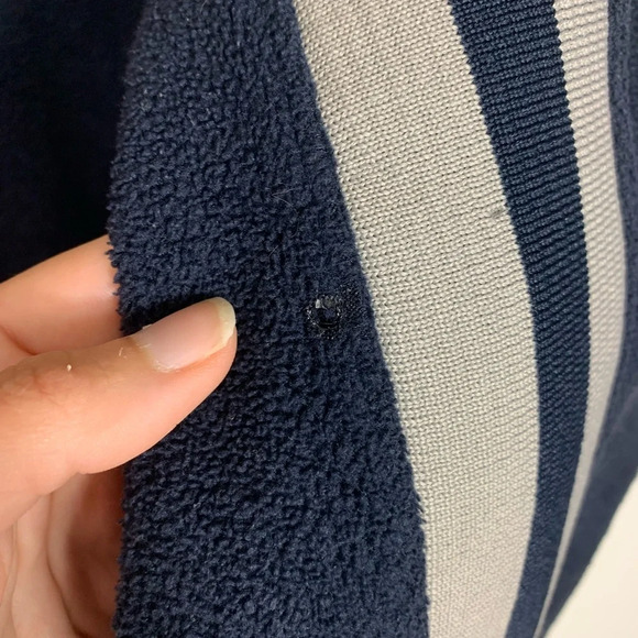 VTG Y2K FILA Pullover Crewneck Sweater Adult Size Large?  Polyester *Flawed - Picture 8 of 12